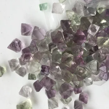1000 грама натурален кристал скъпоценен камък флуорит лв медитация, заздравяване чакра непреработена мини-модел на кристали флуорит смесени цветове подарък