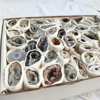 Природни Прекрасни образци на минерали агатовой Жеоды, Лечебните Скъпоценни Камъни И Минерали на Чакра За Подаръци Или за подарък Кутия За Бижута